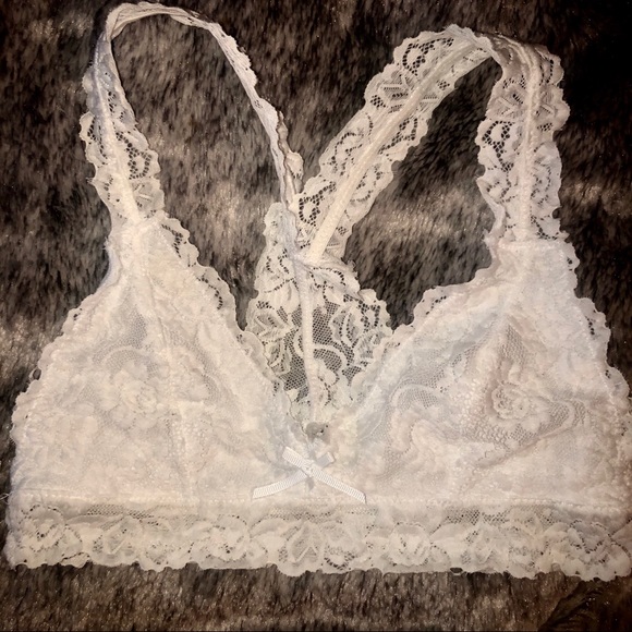 NWOT- White Lace Razor Back Bralette